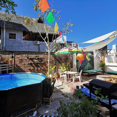 Margaritas Hostel Puerto Vallarta Exteriör bild