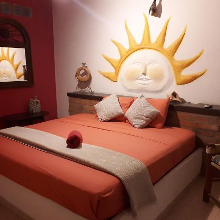 Margaritas Hostel Puerto Vallarta Exteriör bild