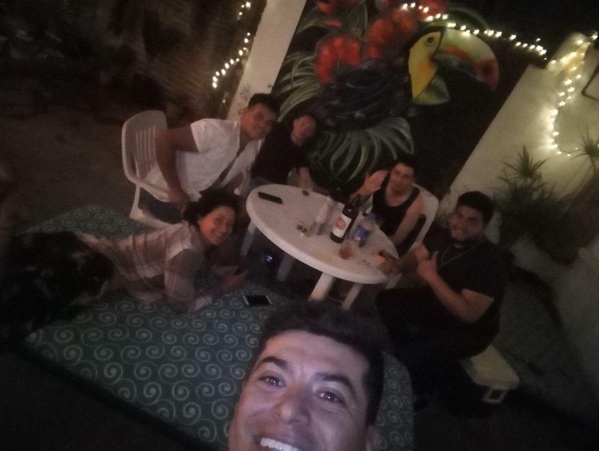 Margaritas Hostel Puerto Vallarta Exteriör bild
